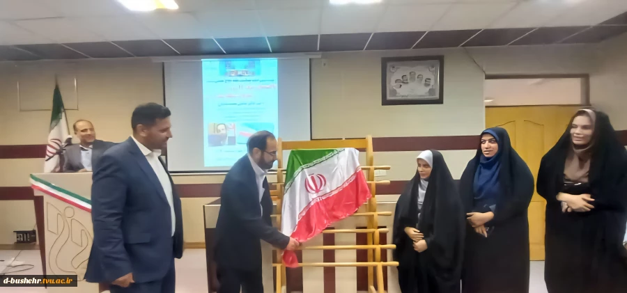 به مناسبت هفته دفاع مقدس؛
فعالیت‌های فرهنگی در آموزشکده دختران بوشهر برگزار شد 7