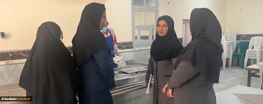 بازدید رئیس آموزشکده ملی مهارت دختران بوشهر از سلف‌سرویس و خوابگاه؛ بررسی مشکلات و شنیدن نظرات دانشجویان 2