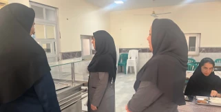 بازدید رئیس آموزشکده ملی مهارت دختران بوشهر از سلف‌سرویس و خوابگاه؛ بررسی مشکلات و شنیدن نظرات دانشجویان