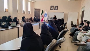 با استقبال پرشور دانشجویان برگزار شد؛
برگزاری جلسه توجیهی کارآموزی و پروژه با حضور سرپرستان گروه های آموزشی برق و کامپیوتر، ساختمان و معماری و استادان دروس کارآموزی و پروژه 2