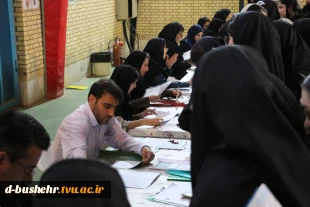 آغاز ثبت‌نام دانشجویان نوورود با استقبال رئیس آموزشکده ملی مهارت دختران بوشهر 3