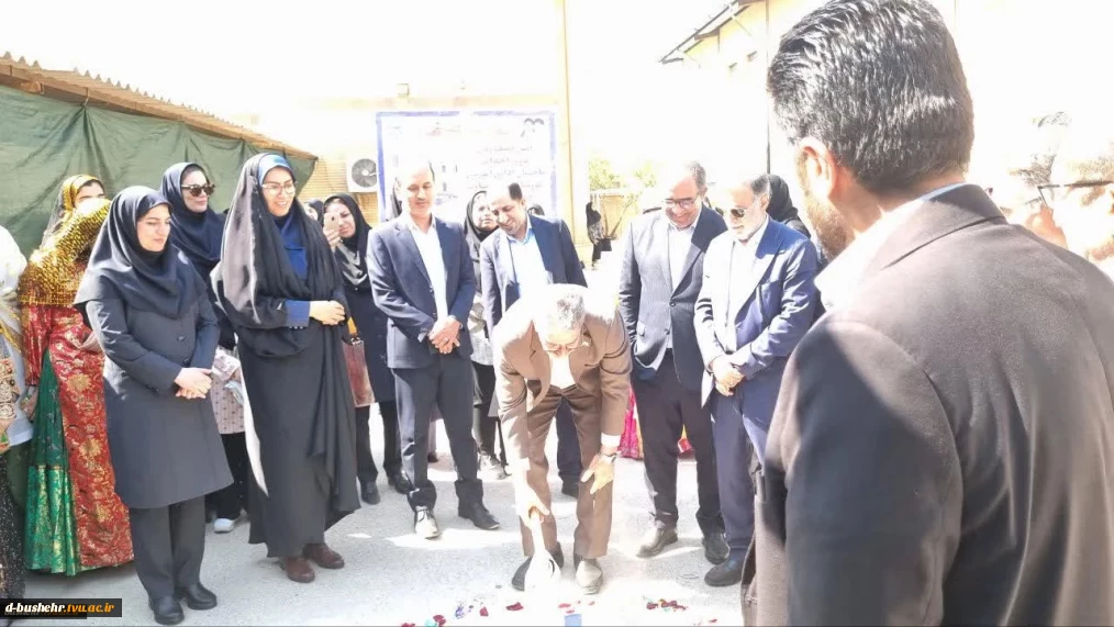 برگزاری آیین کلنگ‌زنی پروژه‌های عمرانی آموزشکده‌های پسران و دختران بوشهر
