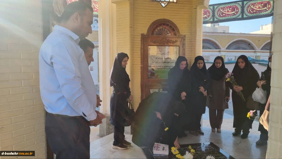 تجدید میثاق دانشگاهیان آموزشکده ملی مهارت دختران بوشهر با آرمان‌های شهدا و بانوی دو عالم در هفته بسیج 8