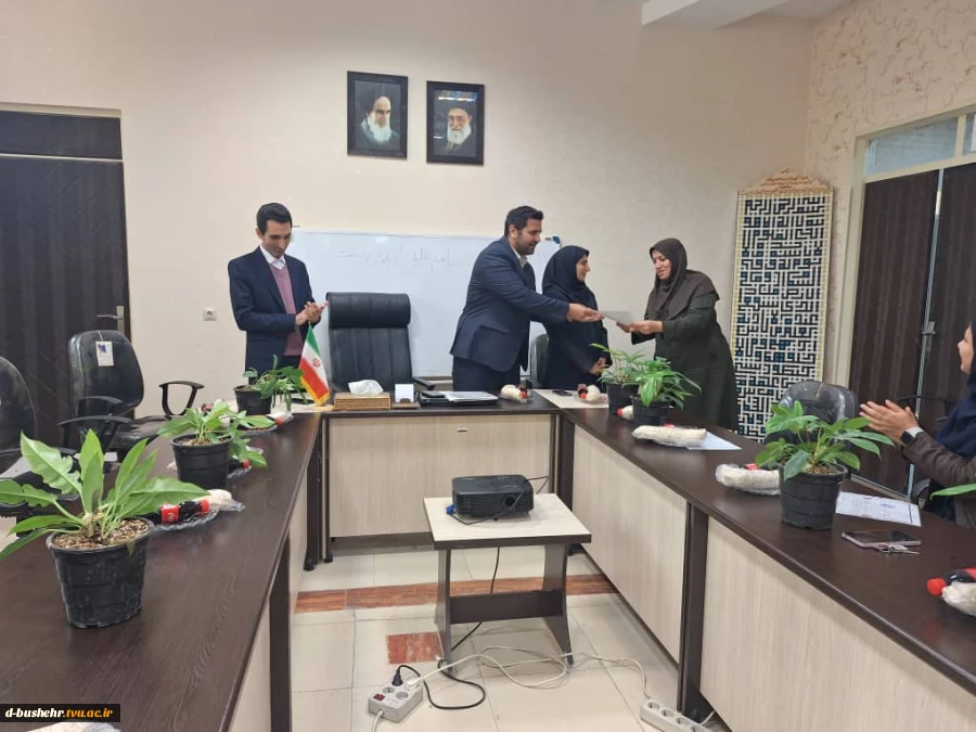 برگزاری مراسم تجلیل از بانوان همکار آموزشکده ملی مهارت دختران بوشهر به مناسبت روز زن و شب یلدا 26
