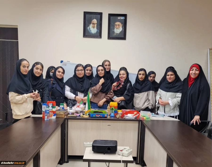 برگزاری کارگاه «جادوی حواس در آموزش هنر به روش مونته‌سوری» در آموزشکده ملی مهارت دختران الزهرا(س) بوشهر 2