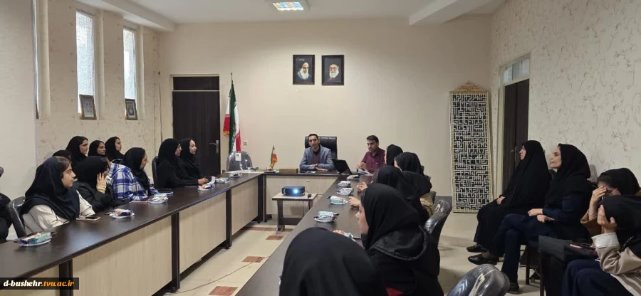 کرسی هم‌اندیشی دانشجویی «پژوهش، مسیر رشد و تحول» در آموزشکده ملی مهارت دختران بوشهر برگزار شد 6