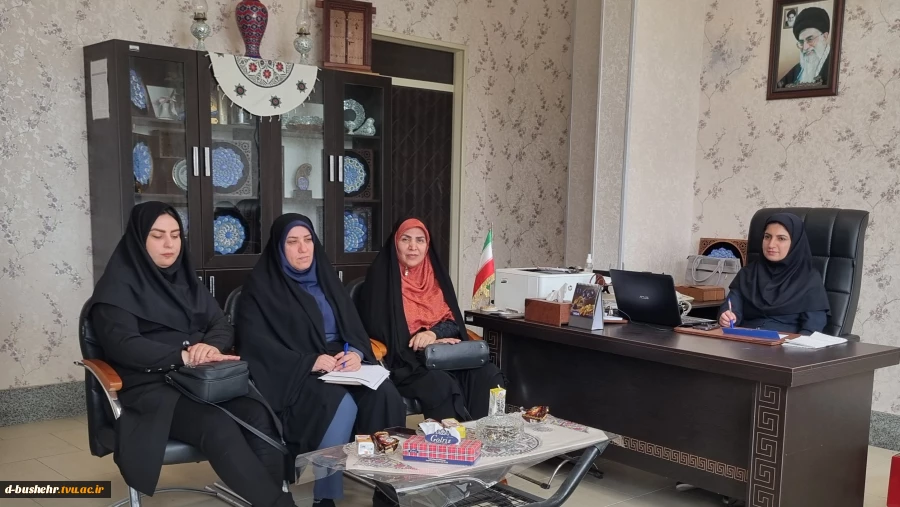 نشست هماهنگی برگزاری باشکوه برنامه‌های دهه مبارک فجر در آموزشکده ملی مهارت دختران بوشهر 4