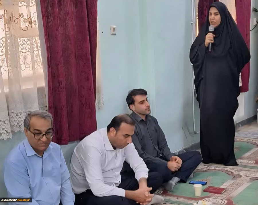 برگزاری مراسم قرائت دعای زیارت عاشورا در آموزشکده ملی مهارت دختران بوشهر 4