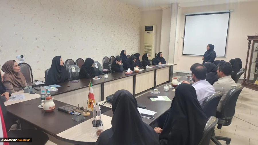 برگزاری نشست تخصصی سلامت و چالش‌های جوانان در آموزشکده دختران بوشهر هم‌زمان با هفته ملی سلامت جوانان 4